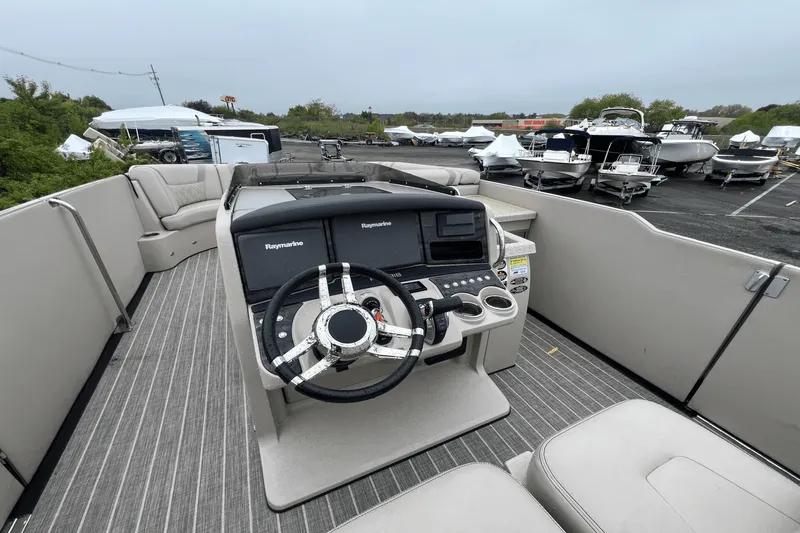 Slide: The Image of Harris V 270 2016 - 11