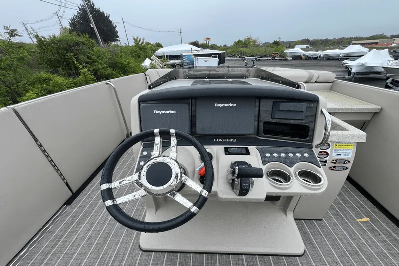 Slide: The Image of Harris V 270 2016 - 12