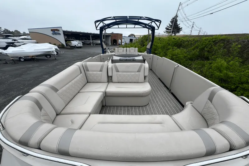 Slide: The Image of Harris V 270 2016 - 5