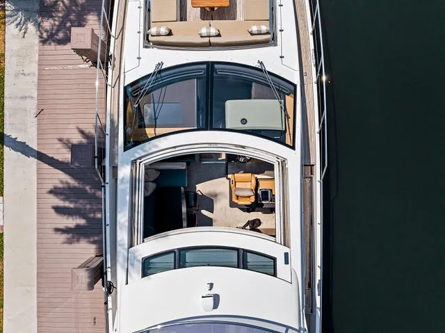 Slide: The Image of Azimut 77S 2019 - 113