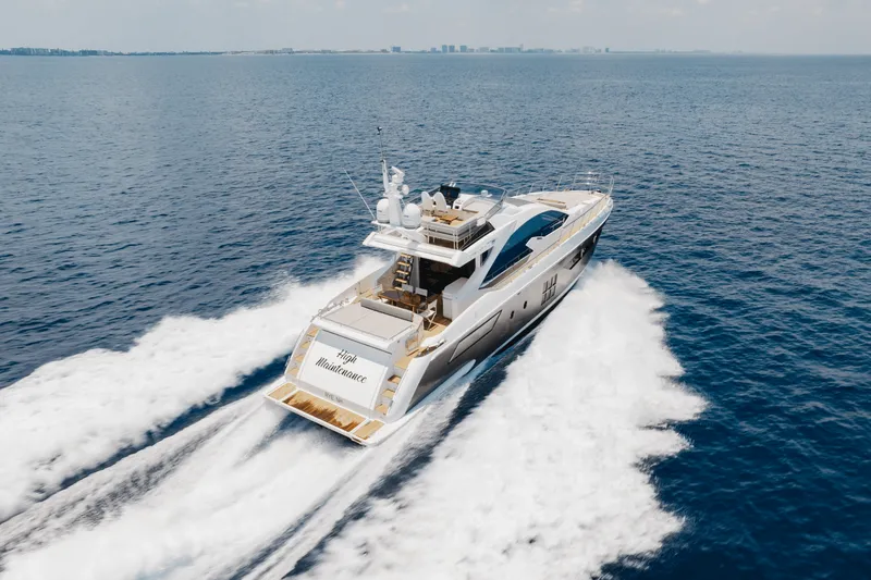 Slide: The Image of Azimut 77S 2019 - 15