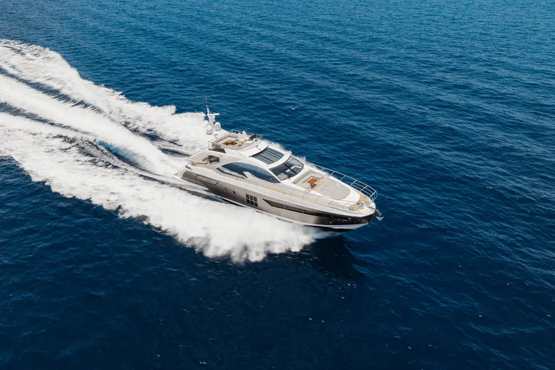 Slide: The Image of Azimut 77S 2019 - 21