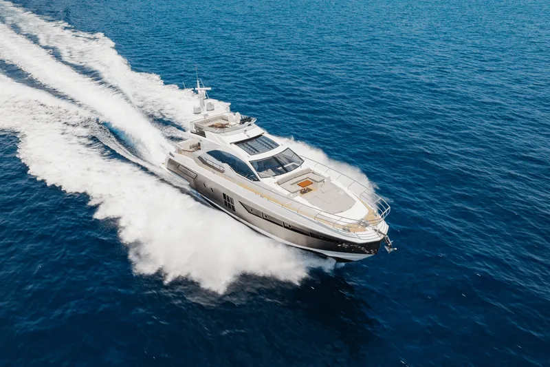 Slide: The Image of Azimut 77S 2019 - 22