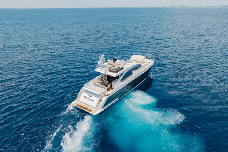 Slide: The Image of Azimut 77S 2019 - 7