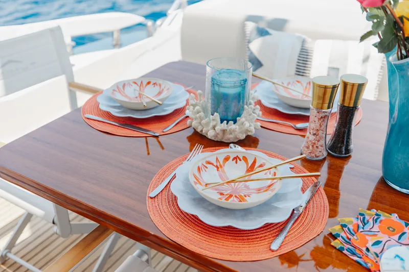 Slide: The Image of Azimut 77S 2019 - 72