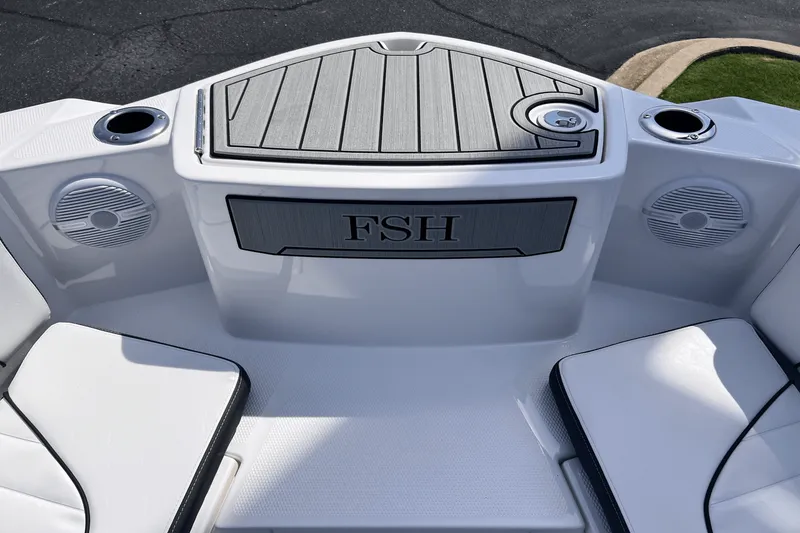 Slide: The Image of Yamaha 222 FSH Sport 2025 - 14