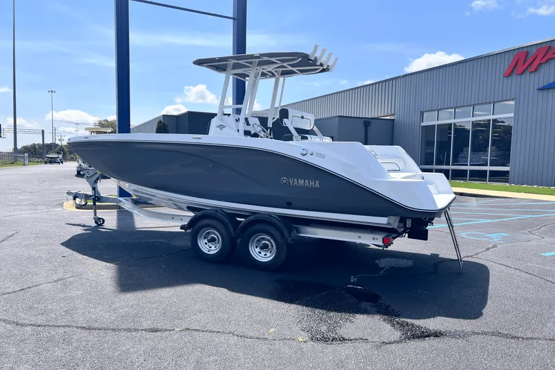 Slide: The Image of Yamaha 222 FSH Sport 2025 - 2