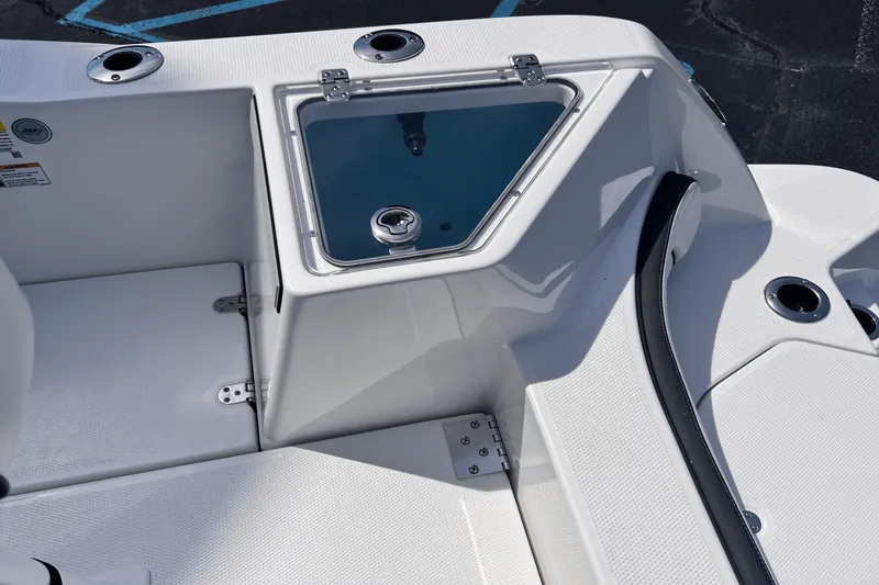 Slide: The Image of Yamaha 222 FSH Sport 2025 - 20