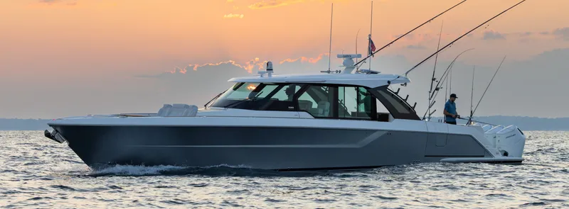 The Image of Tiara 56 LS 2027 - 0