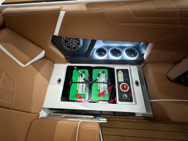 Slide: The Image of Nautique Super Air Nautique S21 2026 - 35