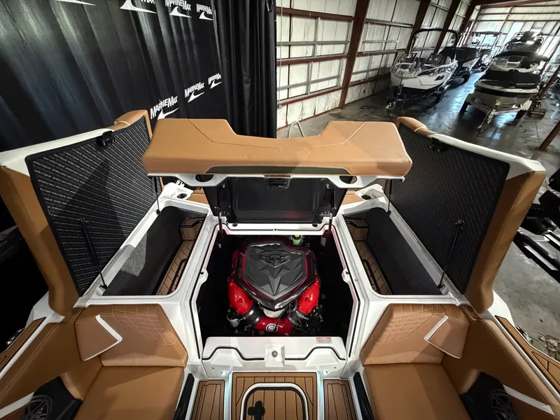 Slide: The Image of Nautique Super Air Nautique S21 2026 - 27