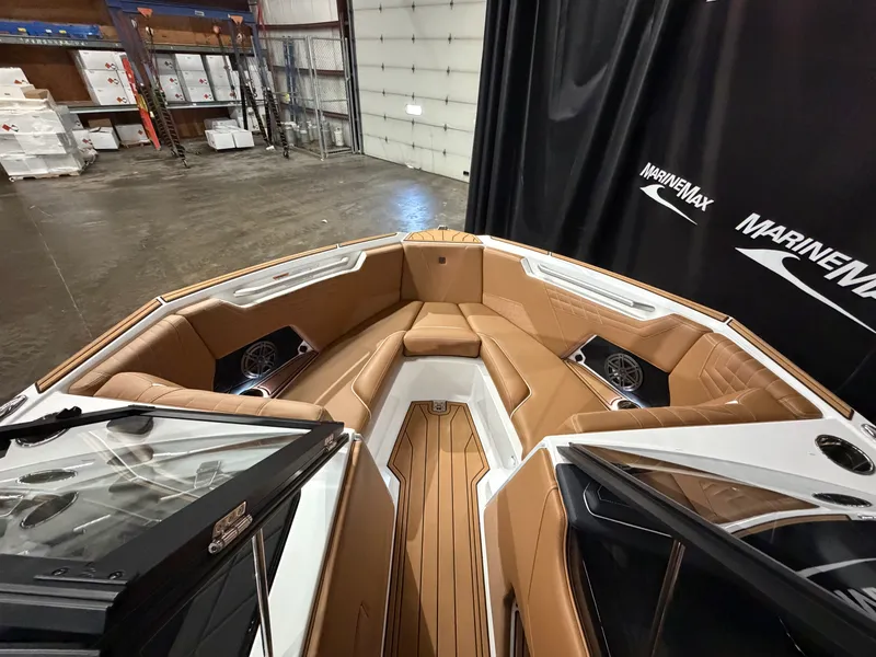 Slide: The Image of Nautique Super Air Nautique S21 2026 - 53