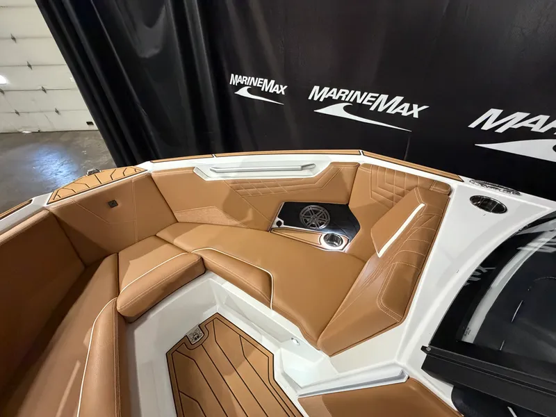 Slide: The Image of Nautique Super Air Nautique S21 2026 - 56