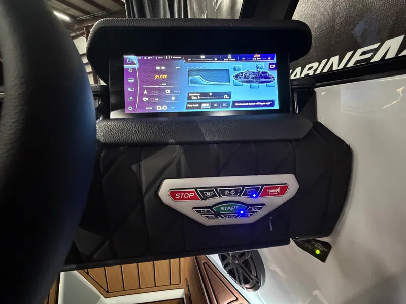 Slide: The Image of Nautique Super Air Nautique S21 2026 - 48