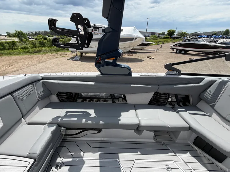 Slide: The Image of Nautique Super Air Nautique G25 2026 - 24