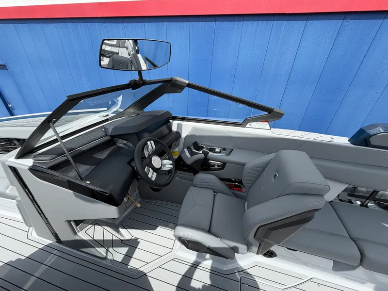 Slide: The Image of Nautique Super Air Nautique G25 2026 - 31