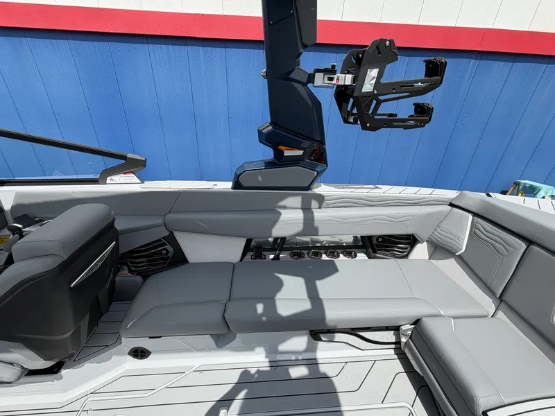 Slide: The Image of Nautique Super Air Nautique G25 2026 - 22