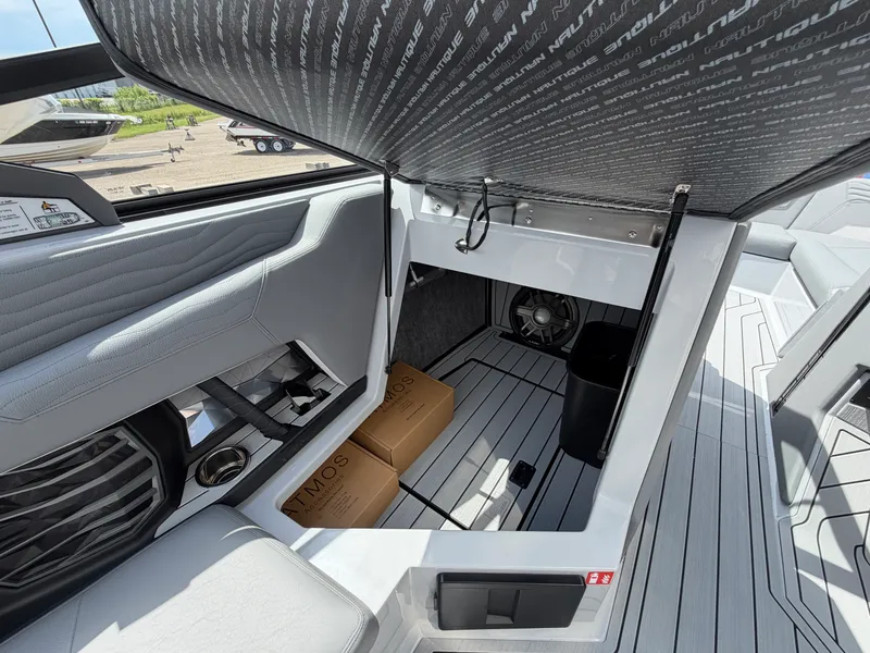 Slide: The Image of Nautique Super Air Nautique G25 2026 - 30