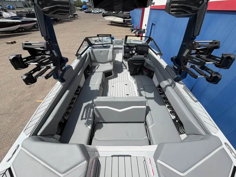Slide: The Image of Nautique Super Air Nautique G25 2026 - 17