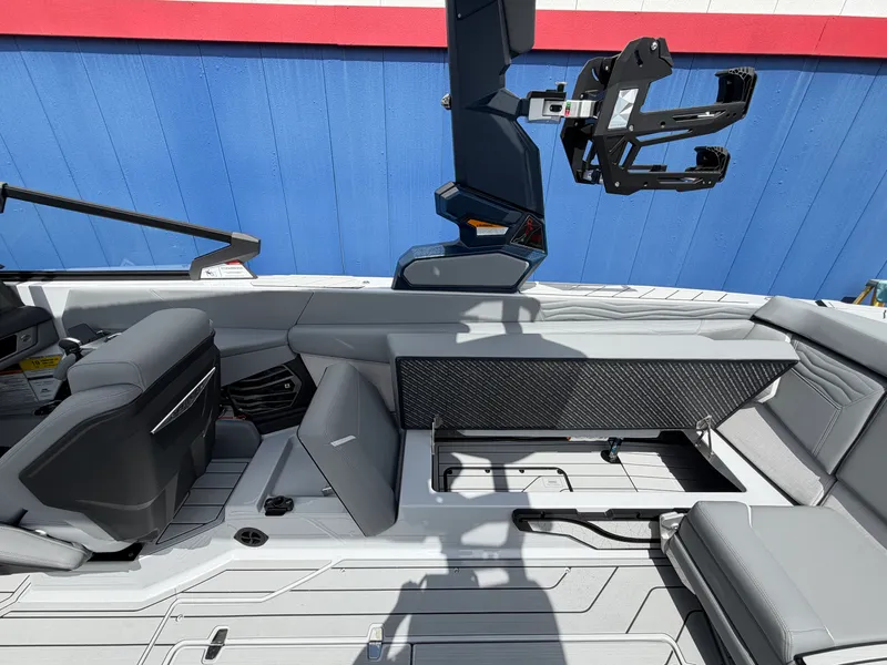 Slide: The Image of Nautique Super Air Nautique G25 2026 - 23