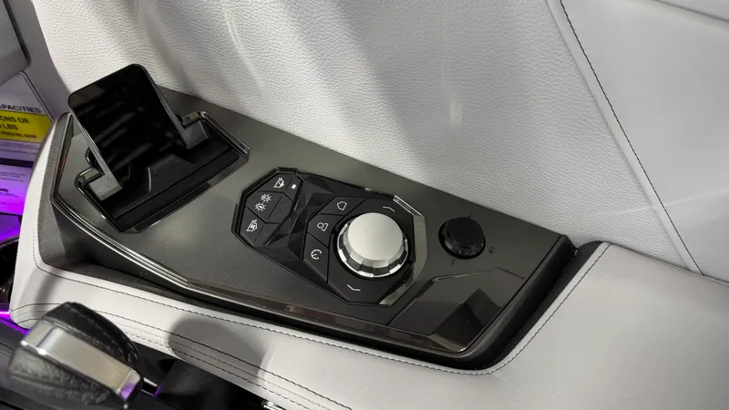 Slide: The Image of Nautique Super Air Nautique G23 2026 - 64