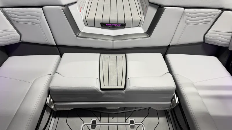 Slide: The Image of Nautique Super Air Nautique G23 2026 - 23