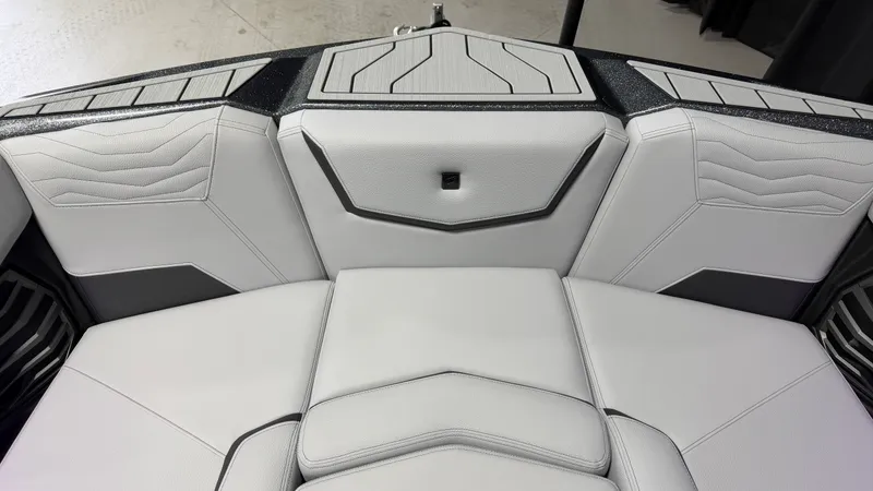 Slide: The Image of Nautique Super Air Nautique G23 2026 - 93