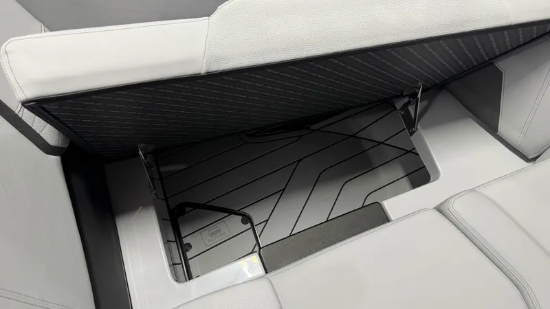 Slide: The Image of Nautique Super Air Nautique G23 2026 - 87