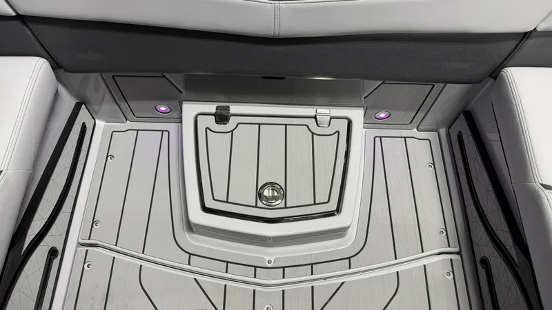 Slide: The Image of Nautique Super Air Nautique G23 2026 - 26
