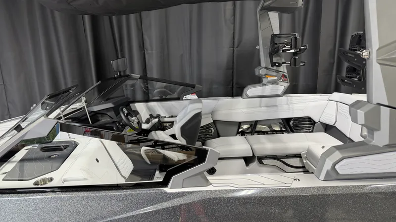 Slide: The Image of Nautique Super Air Nautique G23 2026 - 5