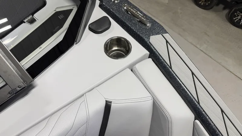Slide: The Image of Nautique Super Air Nautique G23 2026 - 84