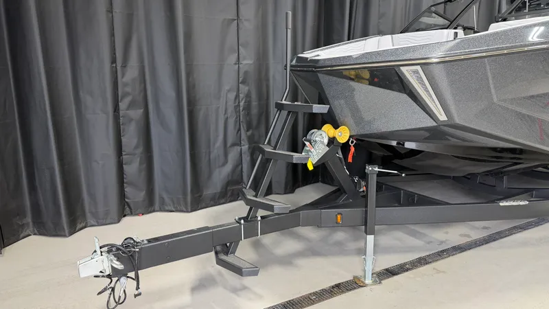 Slide: The Image of Nautique Super Air Nautique G23 2026 - 108
