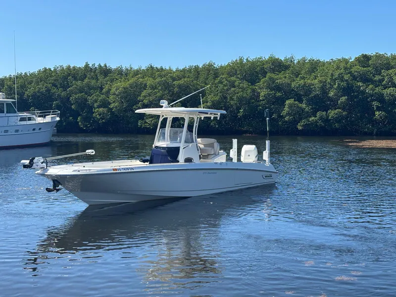 The Image of Boston Whaler 270 DAUNTLESS 2020 - 4