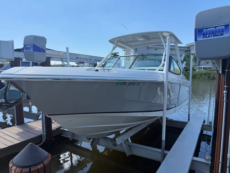 The Image of Boston Whaler 240 VANTAGE 2023 - 0