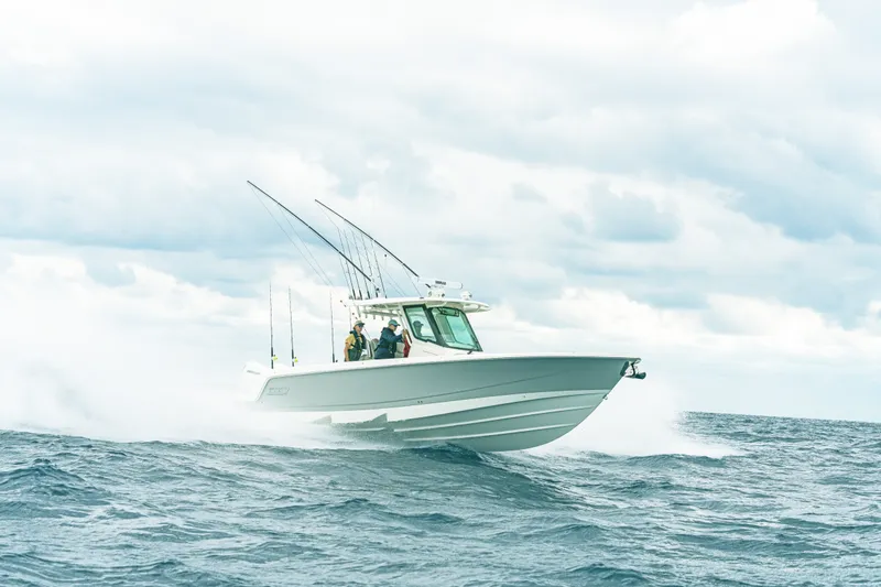 The Image of Boston Whaler 330 Outrage 2026 - undefined