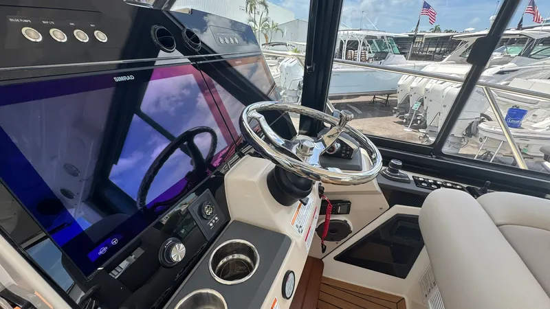 Slide: The Image of Boston Whaler 365 Conquest 2025 - 38