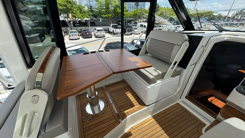 Slide: The Image of Boston Whaler 365 Conquest 2025 - 29