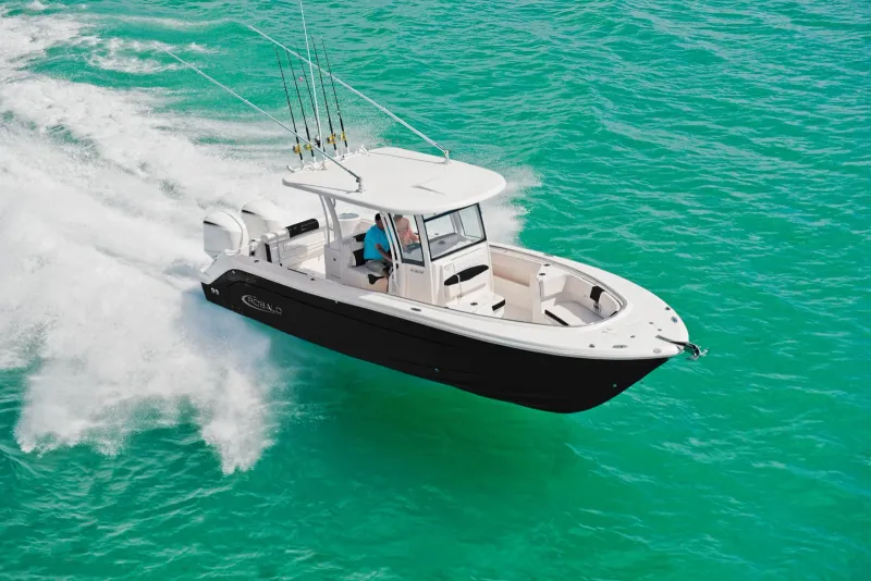 The Image of Robalo R302 2027 - 0