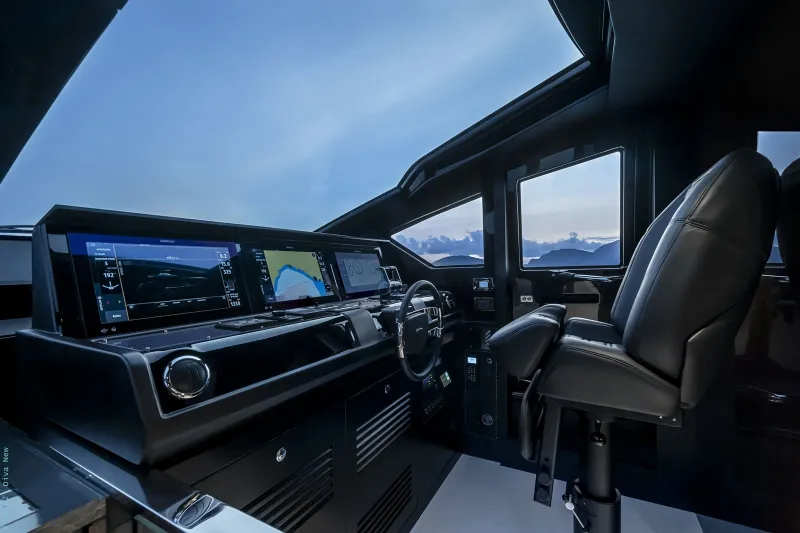 Slide: The Image of Riva 82' DIVA 2027 - 13