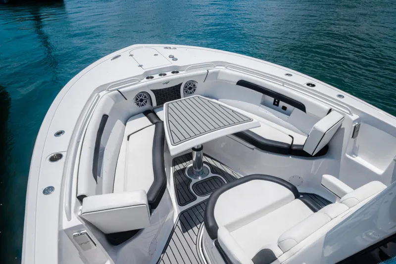 Slide: The Image of Tidewater 292 CC Adventure 2027 - 9