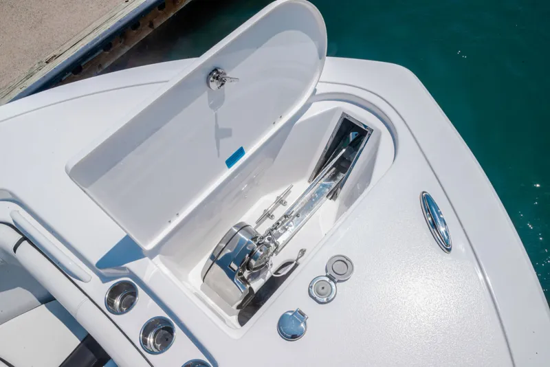 Slide: The Image of Tidewater 292 CC Adventure 2027 - 11