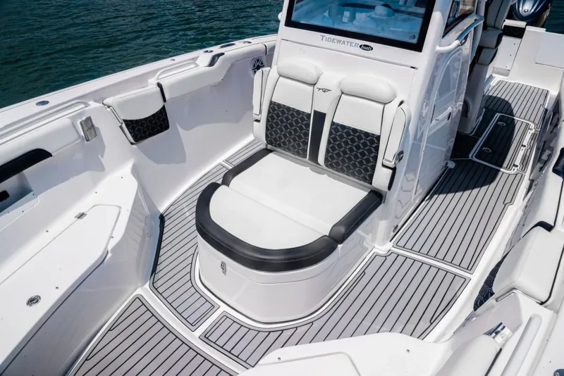 Slide: The Image of Tidewater 292 CC Adventure 2027 - 10