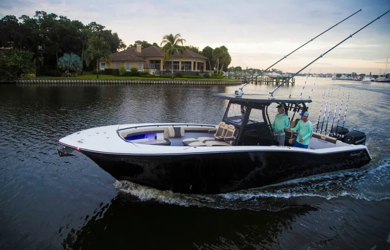 Slide: The Image of Tidewater 320 CC Adventure 2027 - 2