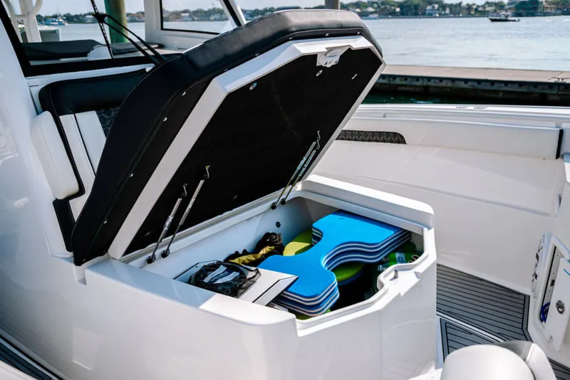 Slide: The Image of Tidewater 380 CC Adventure 2027 - 7