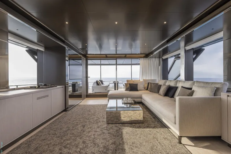 Slide: The Image of Riva 90' Argo 2027 - 15