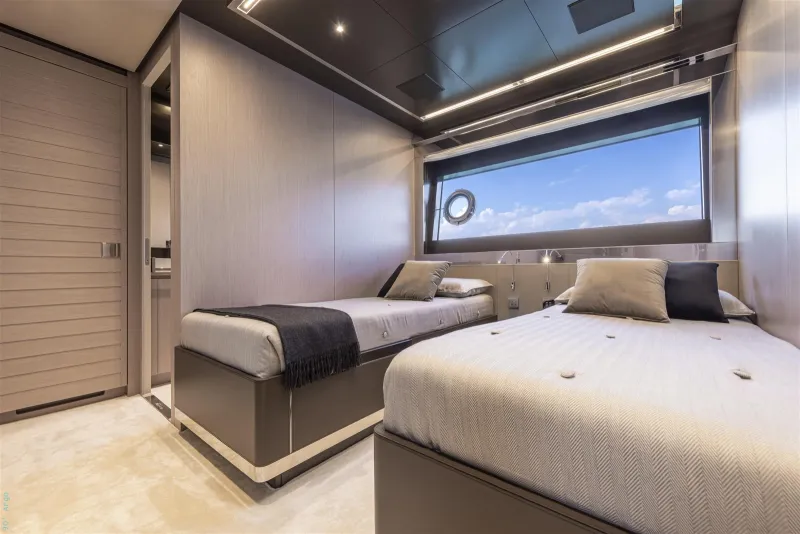 Slide: The Image of Riva 90' Argo 2027 - 21