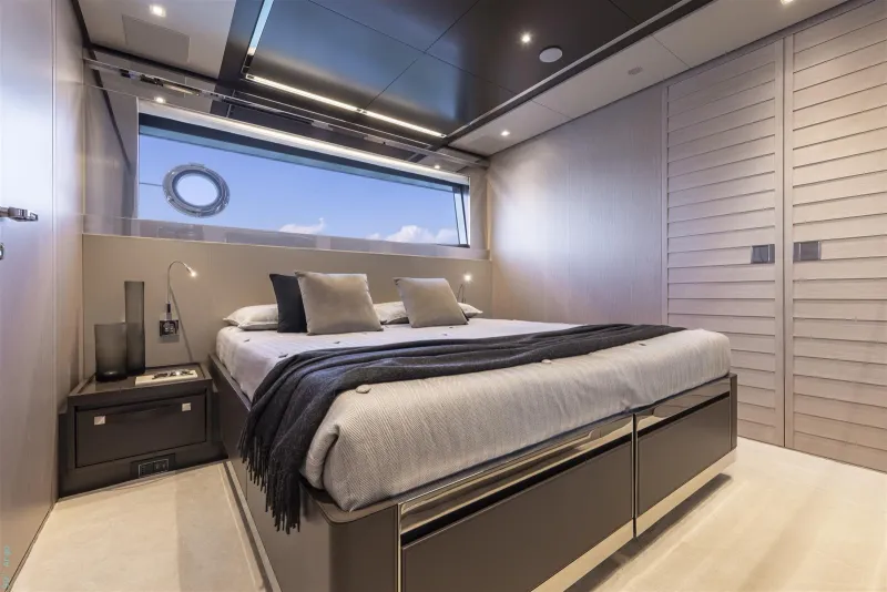 Slide: The Image of Riva 90' Argo 2027 - 22