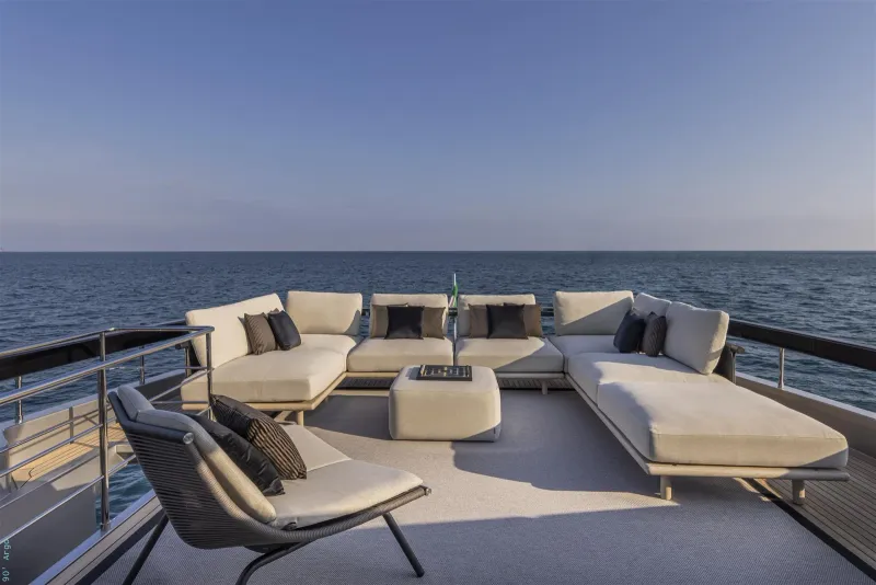 Slide: The Image of Riva 90' Argo 2027 - 5