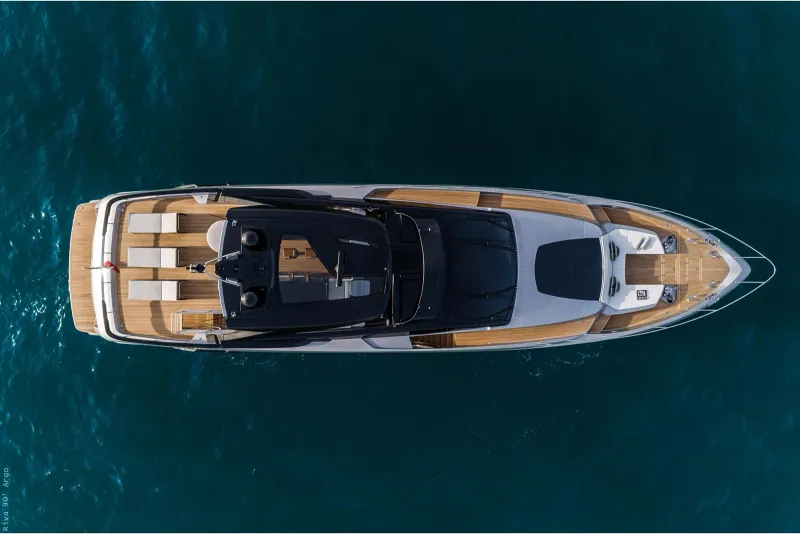 Slide: The Image of Riva 90' Argo 2027 - 1