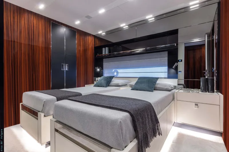 Slide: The Image of Riva 88' Folgore 2027 - 11